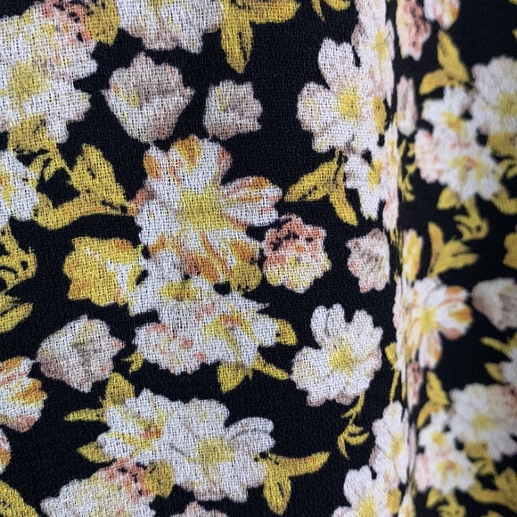 DE Collection Black Vintage Floral V-neck Lined Floral Dress - Picture 11 of 11